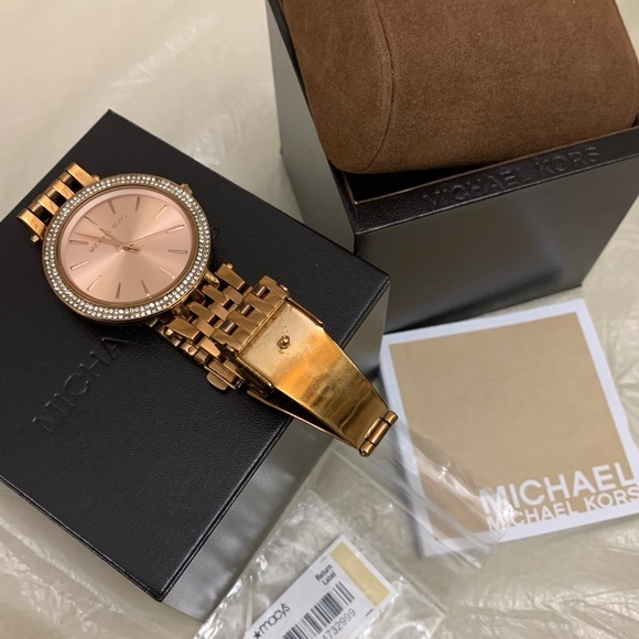 Needs battery- Michael Kors Rose gold watch Michael Kors darci pre-loved - Picture 7 of 10